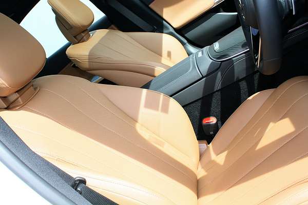 2025 Mercedes-Benz E-Class E200 W214