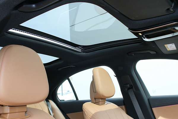 2025 Mercedes-Benz E-Class E200 W214