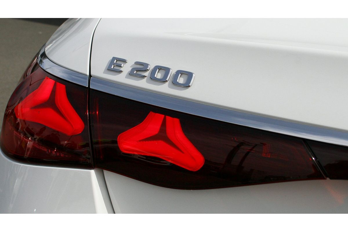 2025 Mercedes-Benz E-Class E200 W214