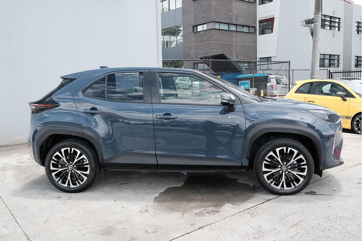 2024 Toyota Yaris Cross Urban MXPJ15R