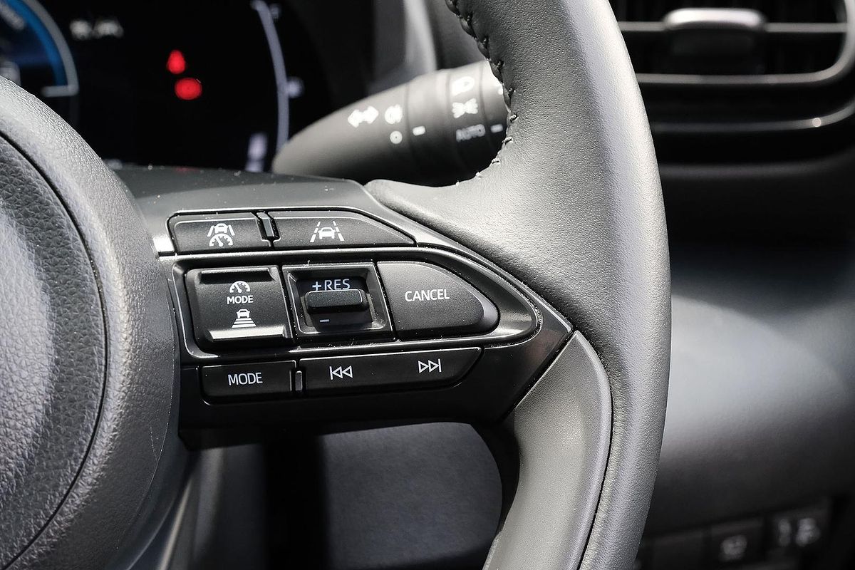 2024 Toyota Yaris Cross Urban MXPJ15R