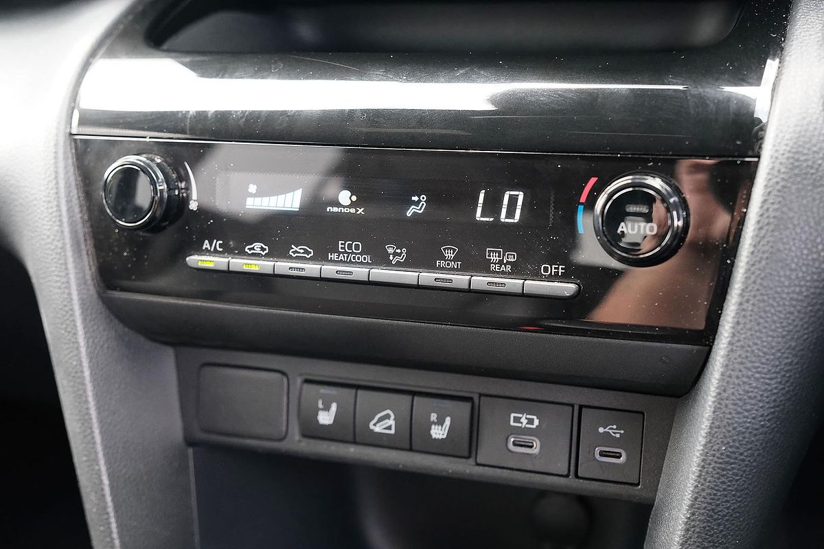 2024 Toyota Yaris Cross Urban MXPJ15R