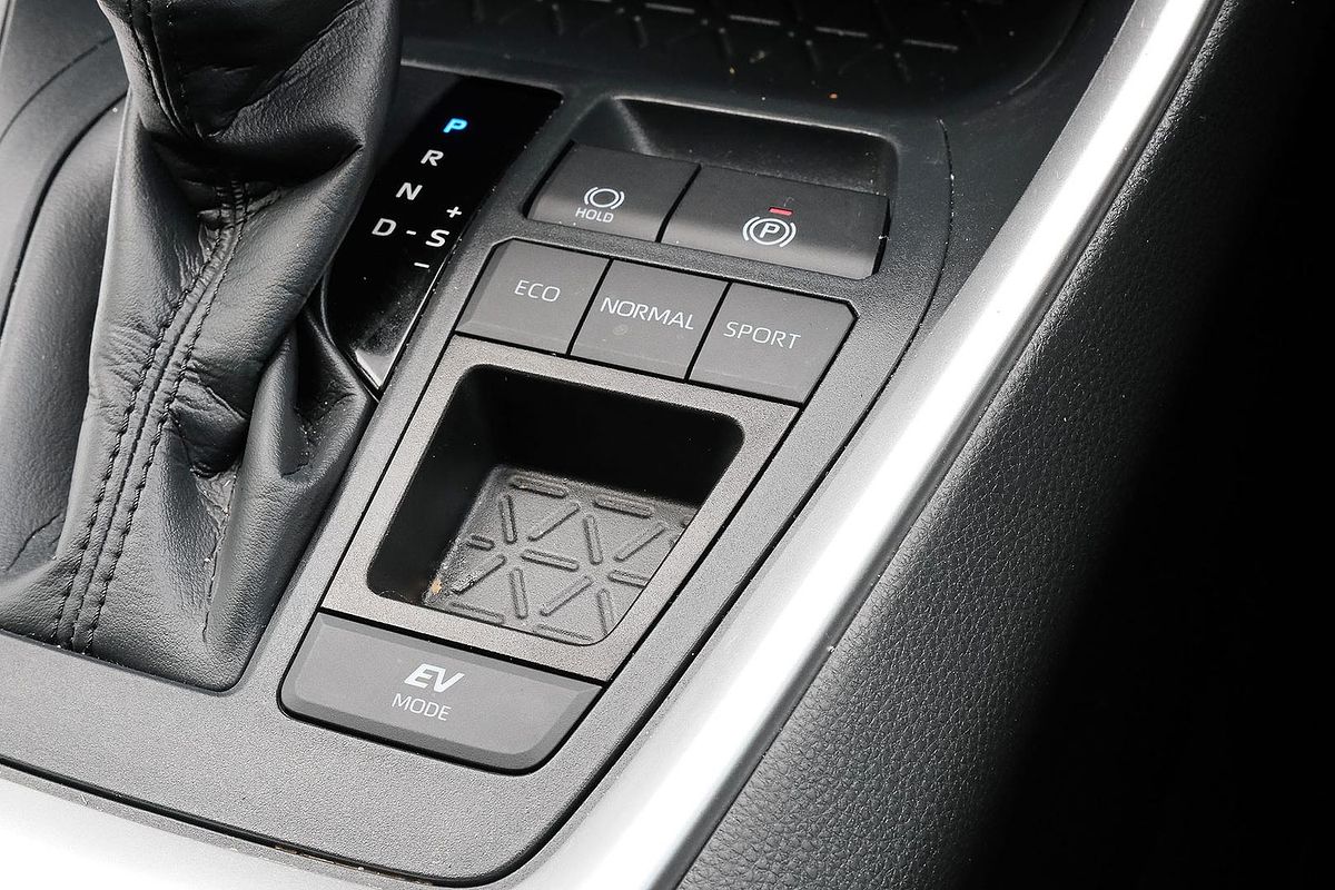 2024 Toyota RAV4 GX AXAH52R