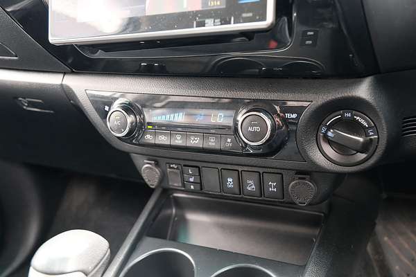 2019 Toyota Hilux SR5 GUN126R