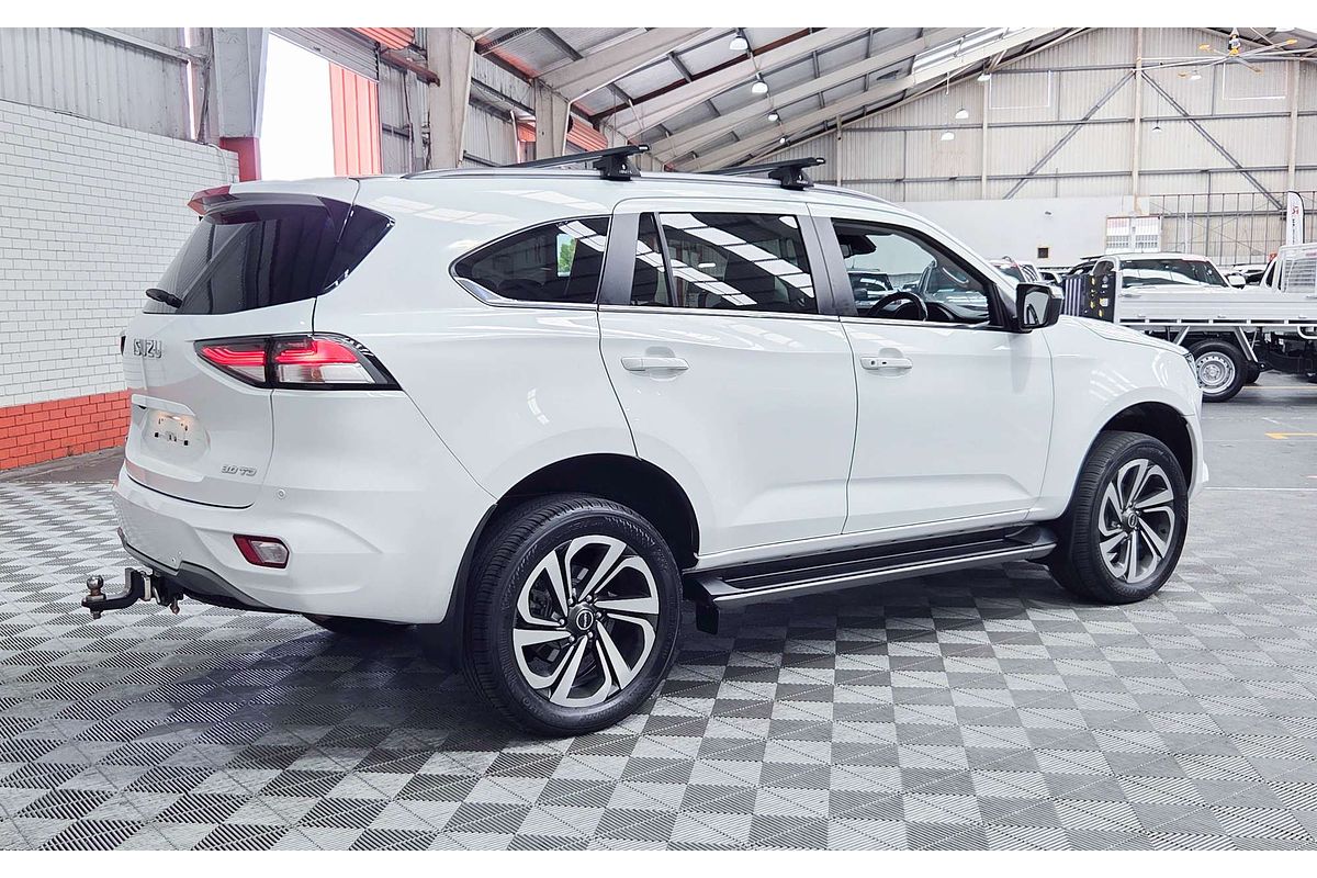 2021 Isuzu MU-X LS-T