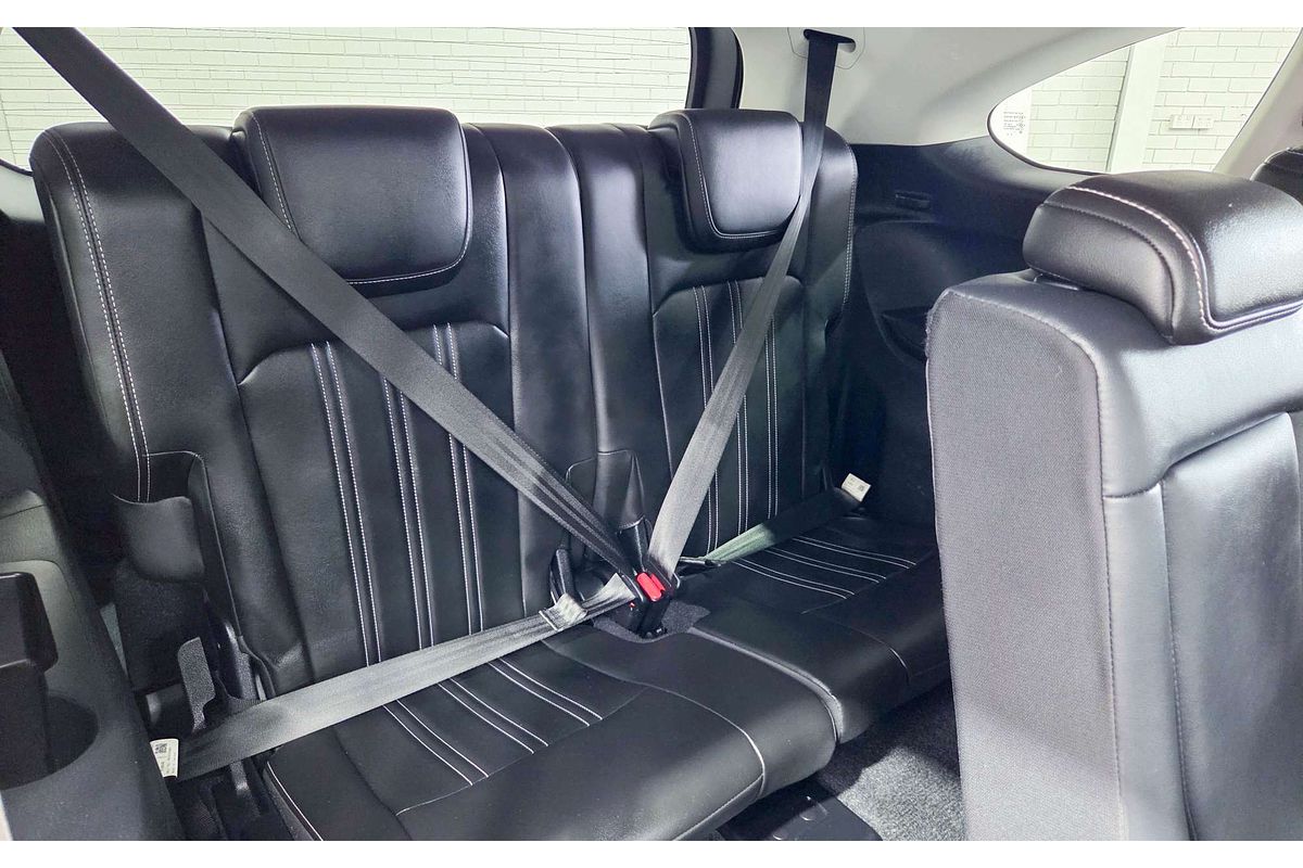 2021 Isuzu MU-X LS-T