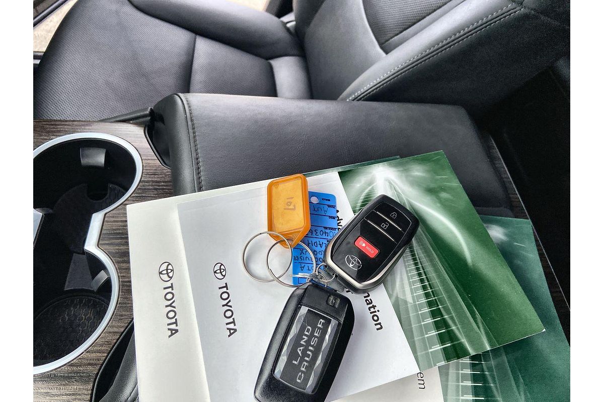 2021 Toyota Landcruiser VX FJA300R