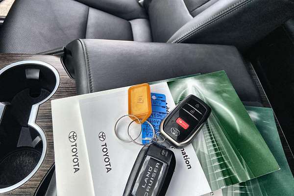 2021 Toyota Landcruiser VX FJA300R