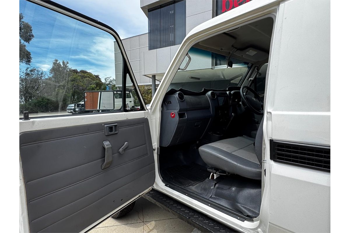 2010 Toyota Landcruiser Workmate VDJ79R 4X4