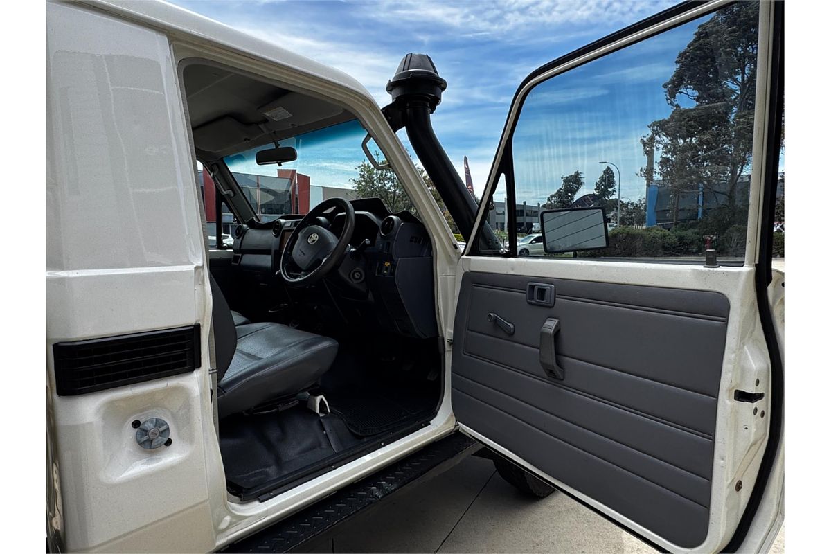 2010 Toyota Landcruiser Workmate VDJ79R 4X4