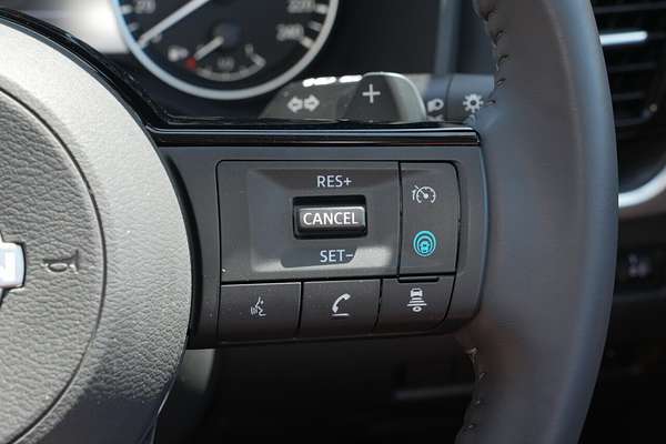 2024 Nissan X-TRAIL ST-L T33