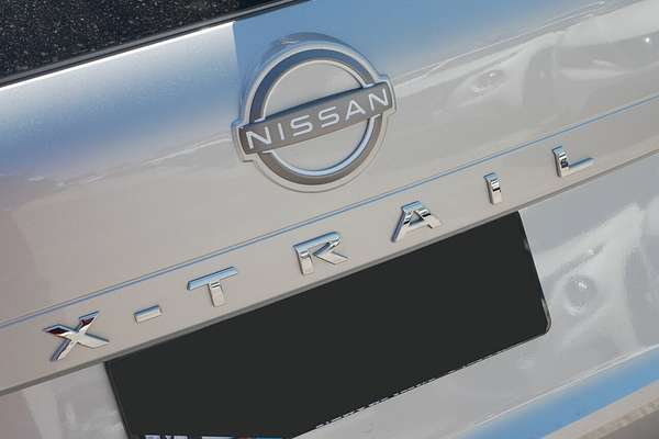 2024 Nissan X-TRAIL ST-L T33