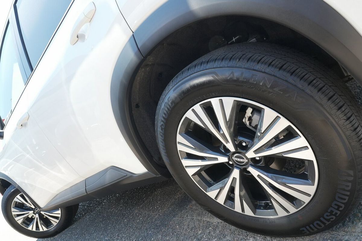 2025 Nissan X-TRAIL ST-L T33