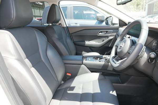 2025 Nissan X-TRAIL ST-L T33