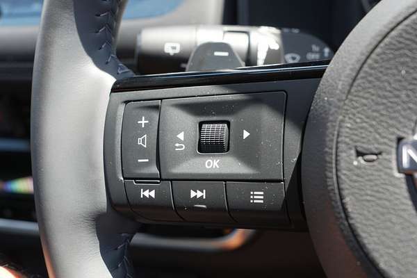 2025 Nissan X-TRAIL ST-L T33