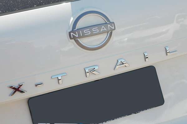 2025 Nissan X-TRAIL ST-L T33