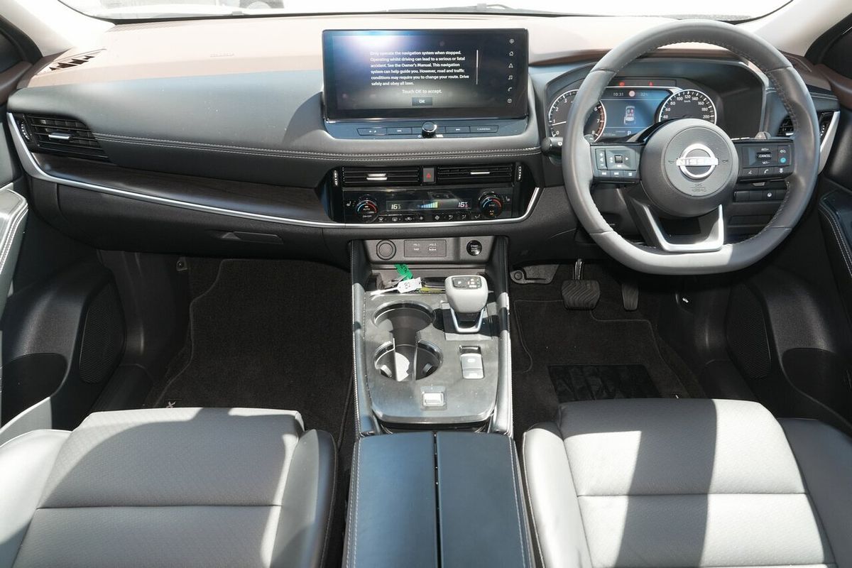 2024 Nissan X-TRAIL ST-L T33