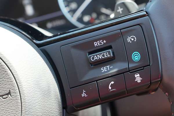 2024 Nissan X-TRAIL ST-L T33