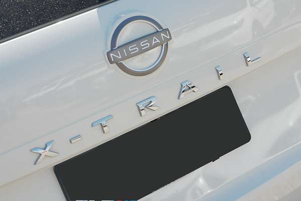 2024 Nissan X-TRAIL ST-L T33