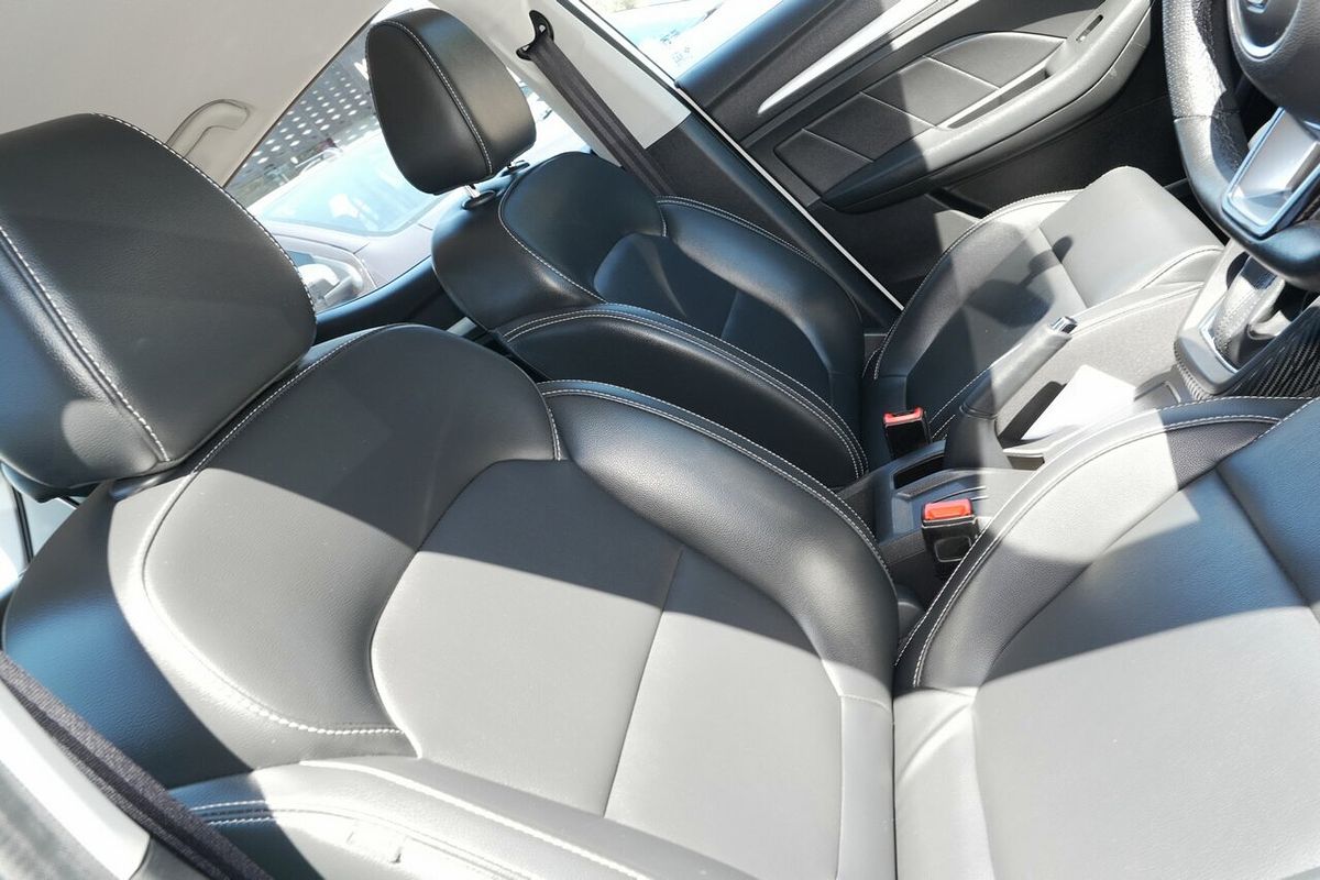 2022 MG ZS Excite AZS1