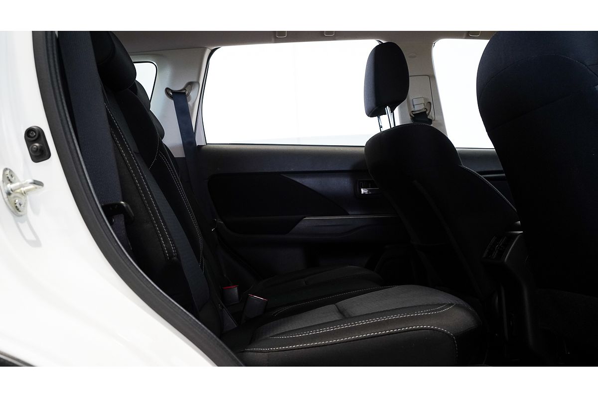 2019 Mitsubishi Outlander ES ZL