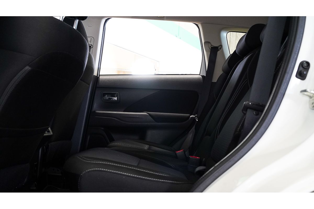 2019 Mitsubishi Outlander ES ZL