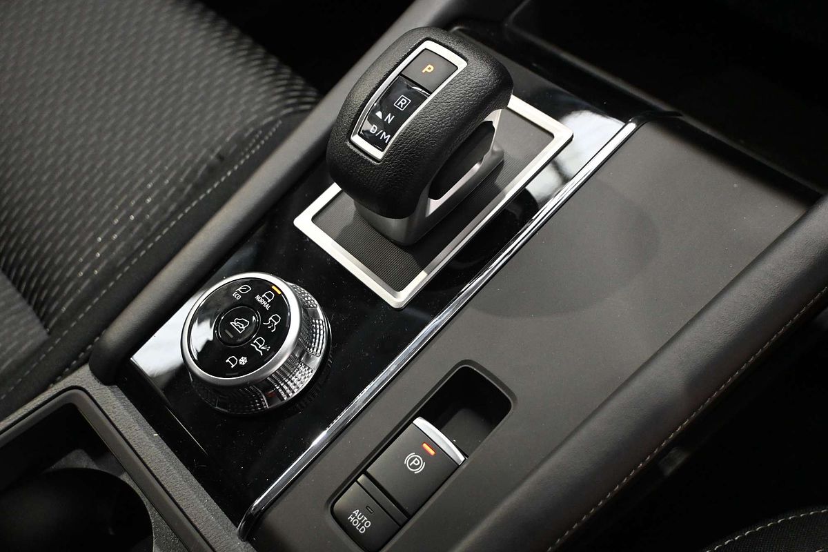 2025 Mitsubishi Outlander ES ZM