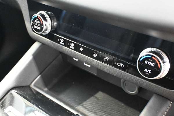 2025 Mitsubishi Outlander ES ZM