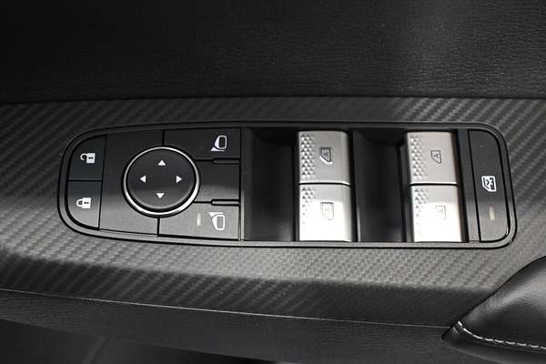 2025 Mitsubishi Outlander ES ZM