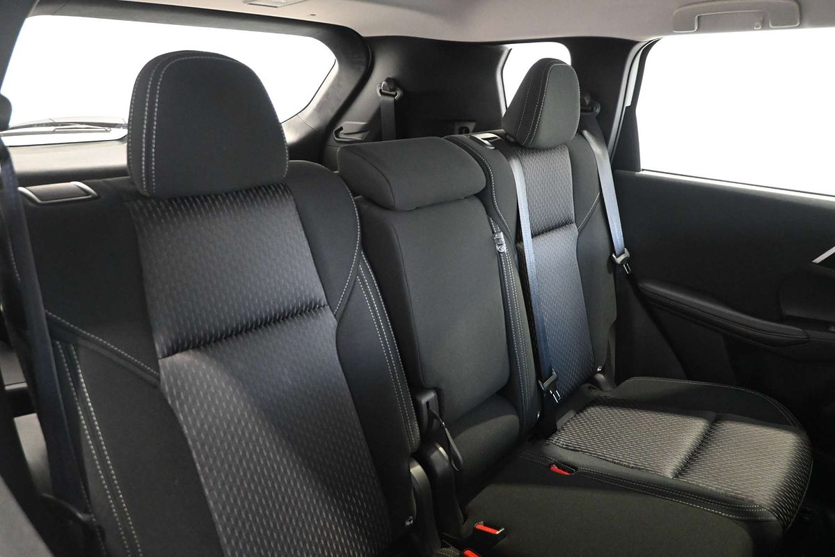 2025 Mitsubishi Outlander ES ZM