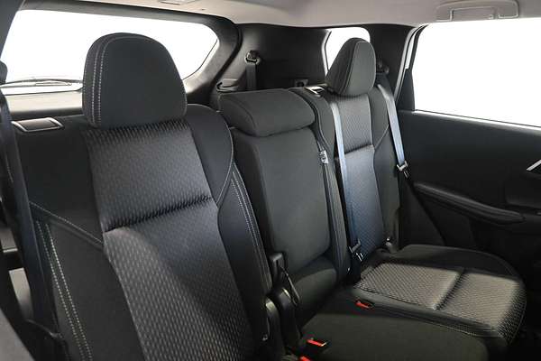 2025 Mitsubishi Outlander ES ZM