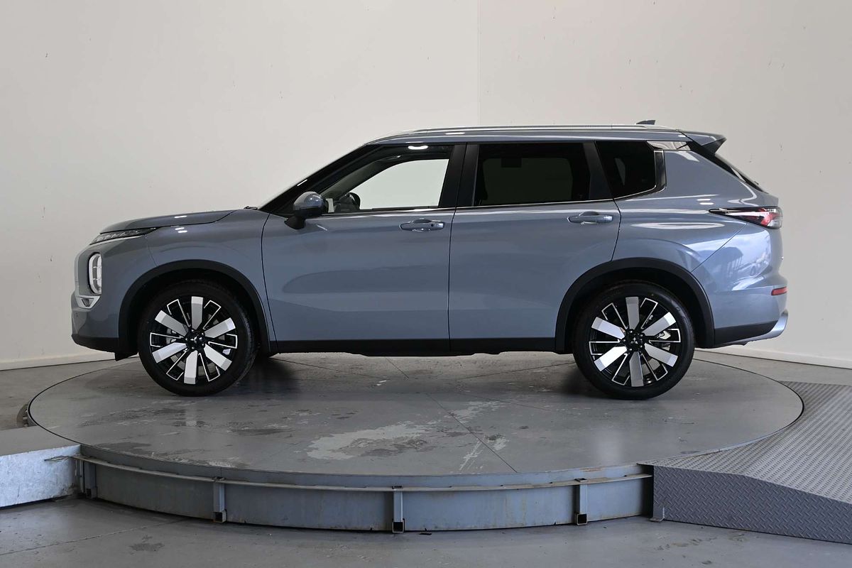 2025 Mitsubishi Outlander Aspire ZM