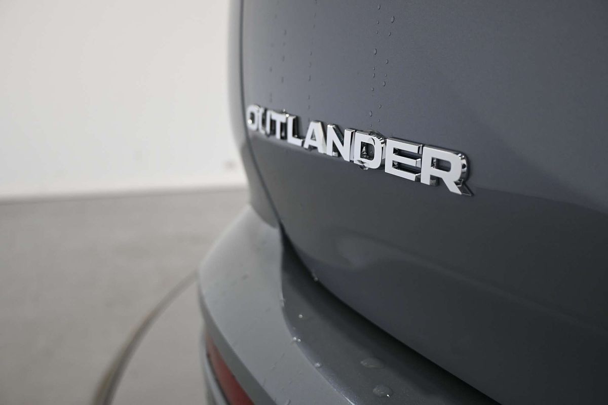 2025 Mitsubishi Outlander Aspire ZM