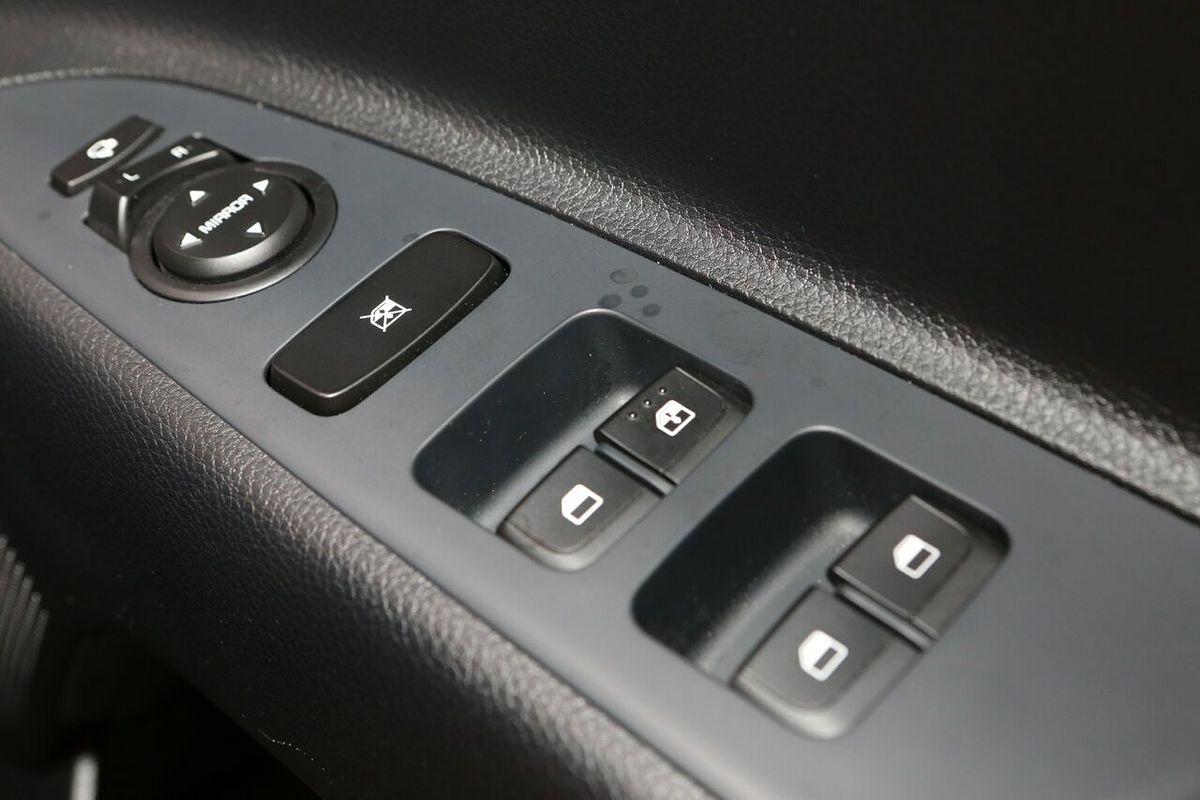 2024 Kia Stonic S YB