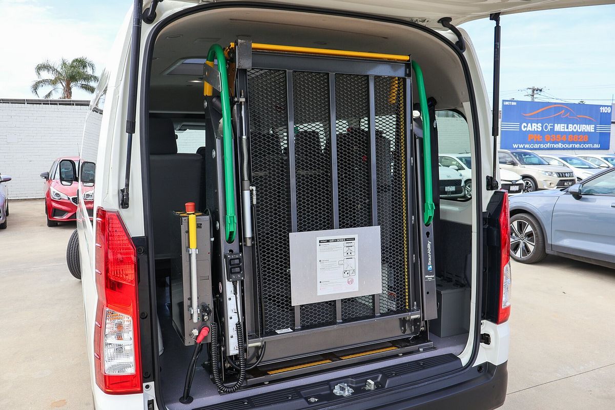 2019 Toyota Hiace Commuter GDH322R ELWB High Roof