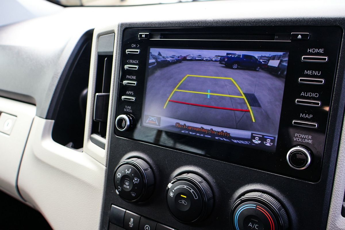 2019 Toyota Hiace Commuter GDH322R ELWB High Roof