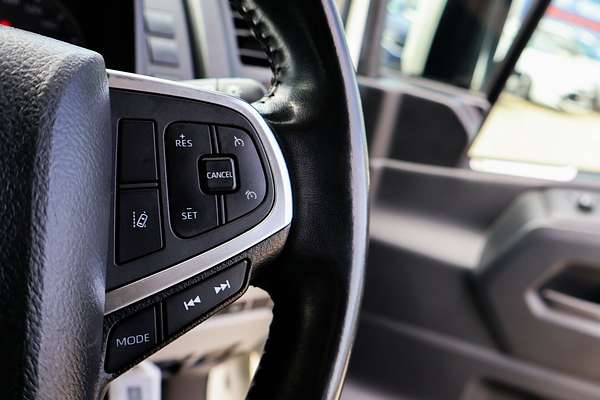 2019 Toyota Hiace Commuter GDH322R ELWB High Roof