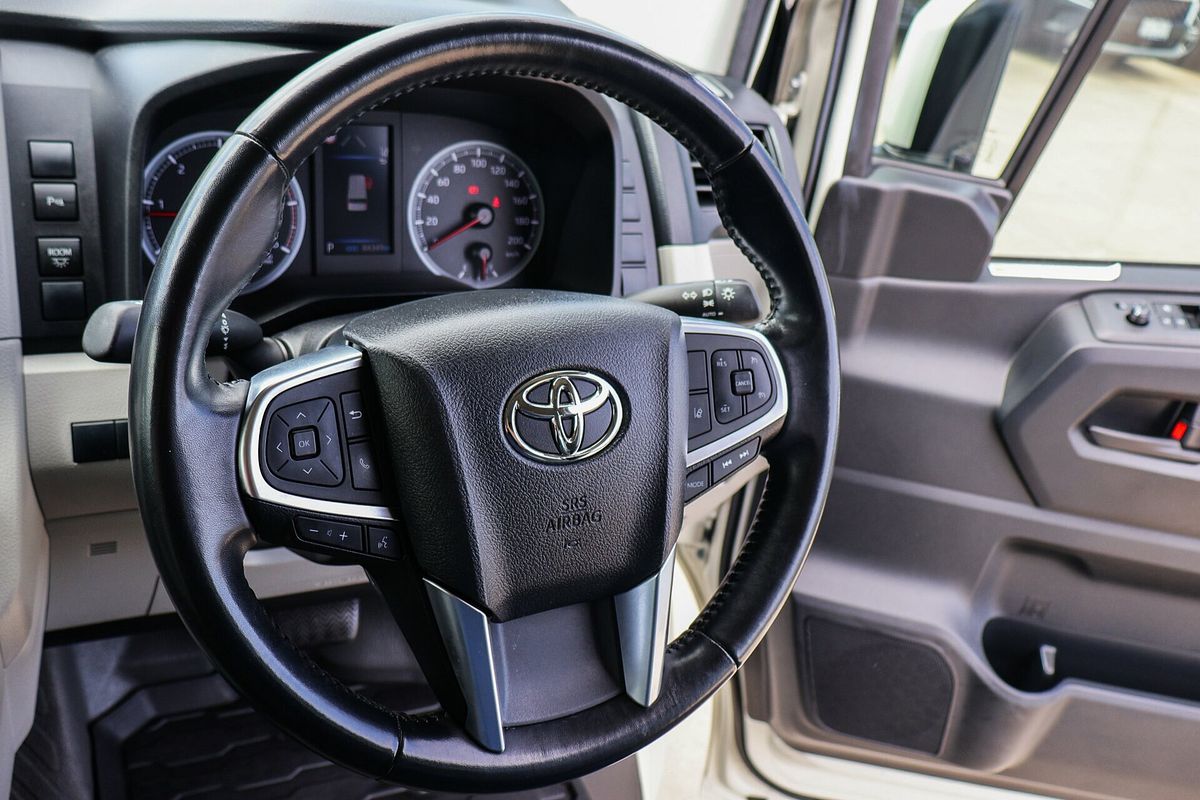 2019 Toyota Hiace Commuter GDH322R ELWB High Roof