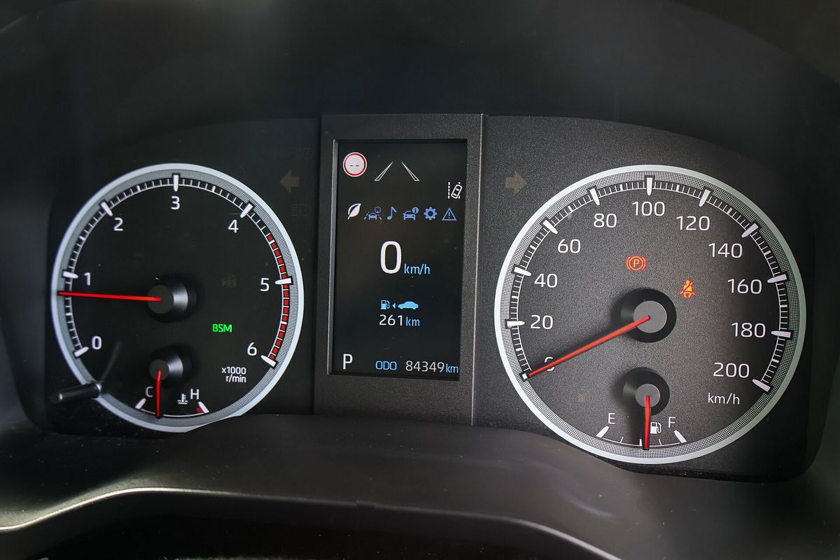 2019 Toyota Hiace Commuter GDH322R ELWB High Roof