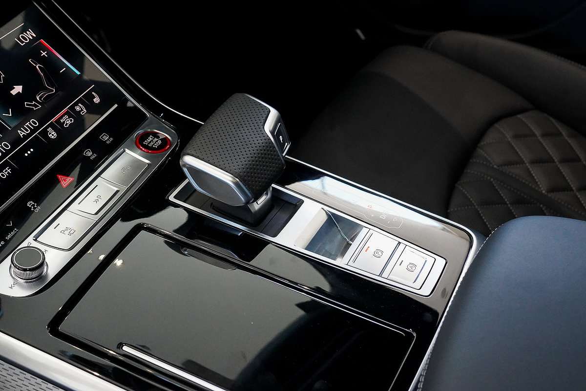 2024 Audi SQ7 TFSI 4M