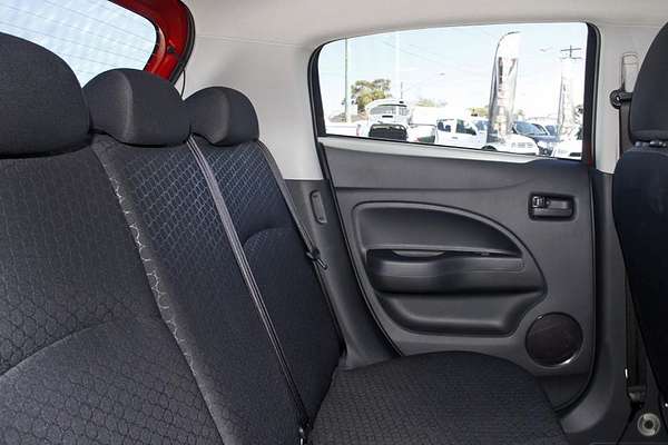 2013 Mitsubishi Mirage ES LA