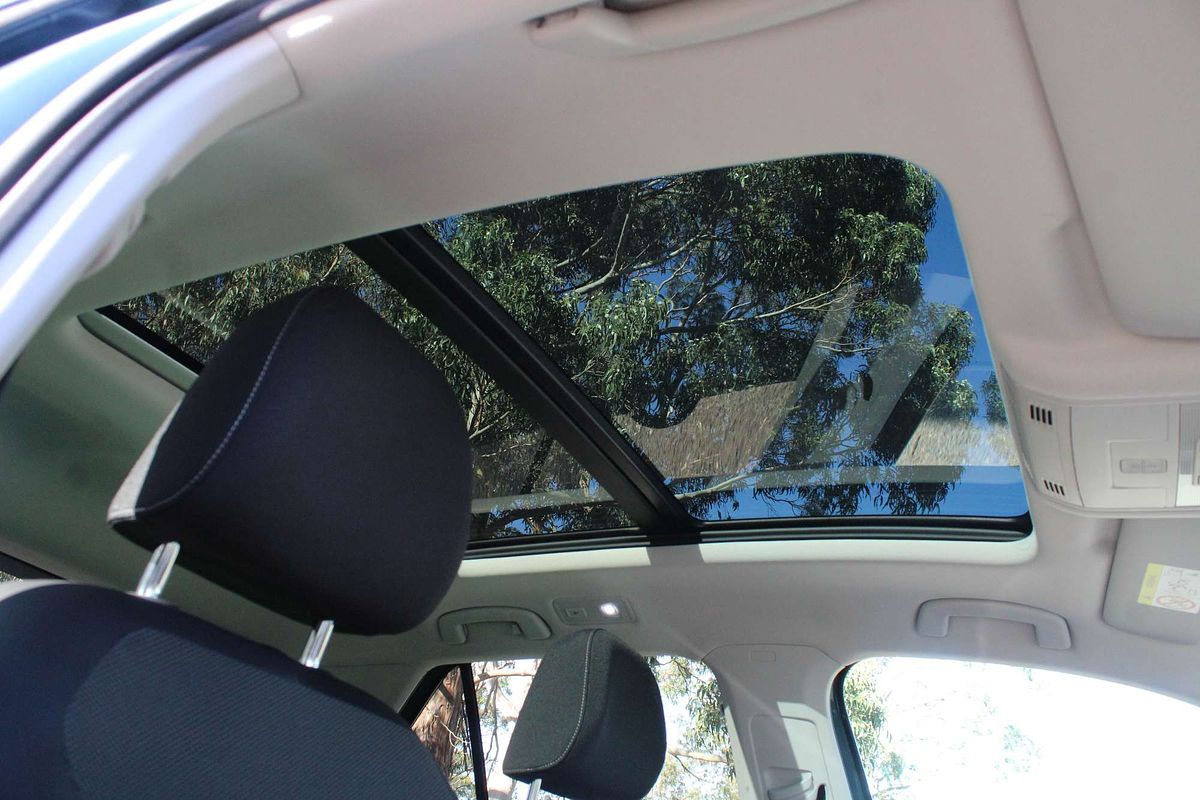 2025 Volkswagen T-Roc 110TSI Style D11