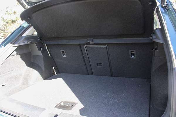 2025 Volkswagen T-Roc 110TSI Style D11