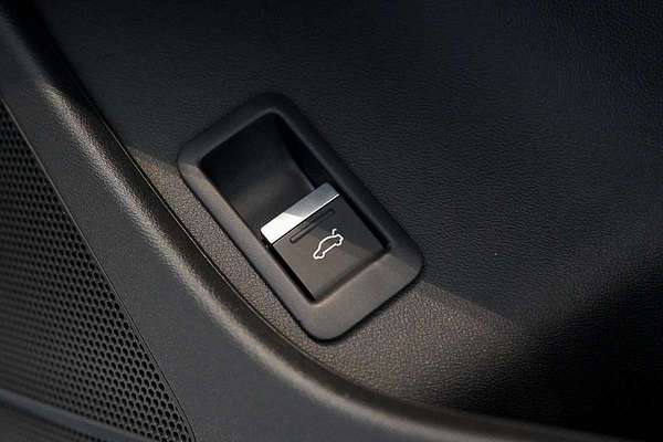 2024 Audi Q4 e-tron 55 F4