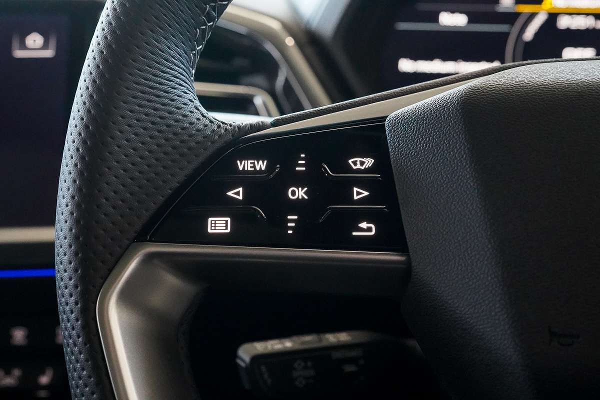 2024 Audi Q4 e-tron 55 F4