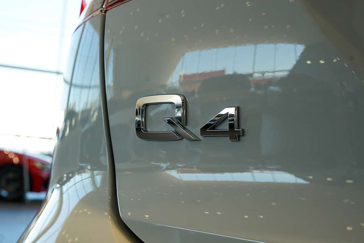 2024 Audi Q4 e-tron 55 F4