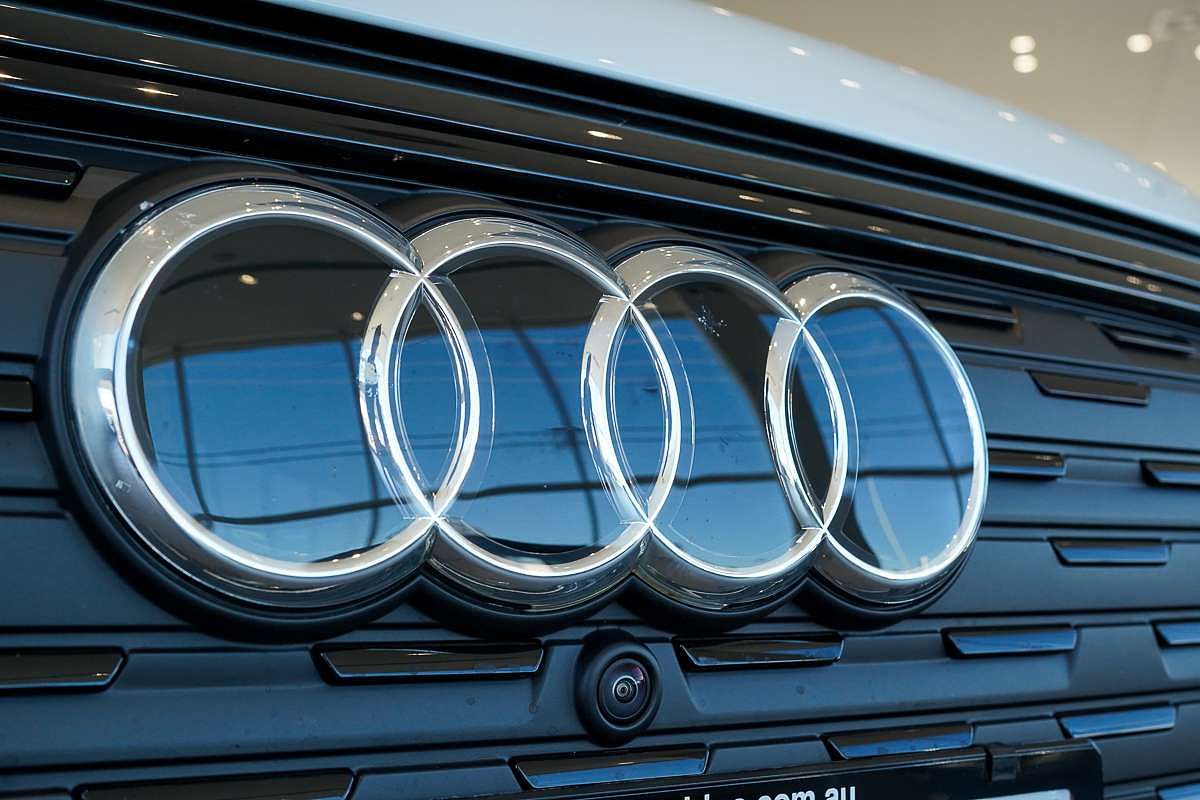 2024 Audi Q4 e-tron 55 F4