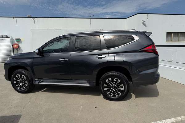 2022 Mitsubishi Pajero Sport GLS QF