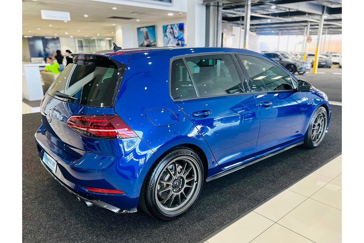 2017 Volkswagen Golf R 7.5