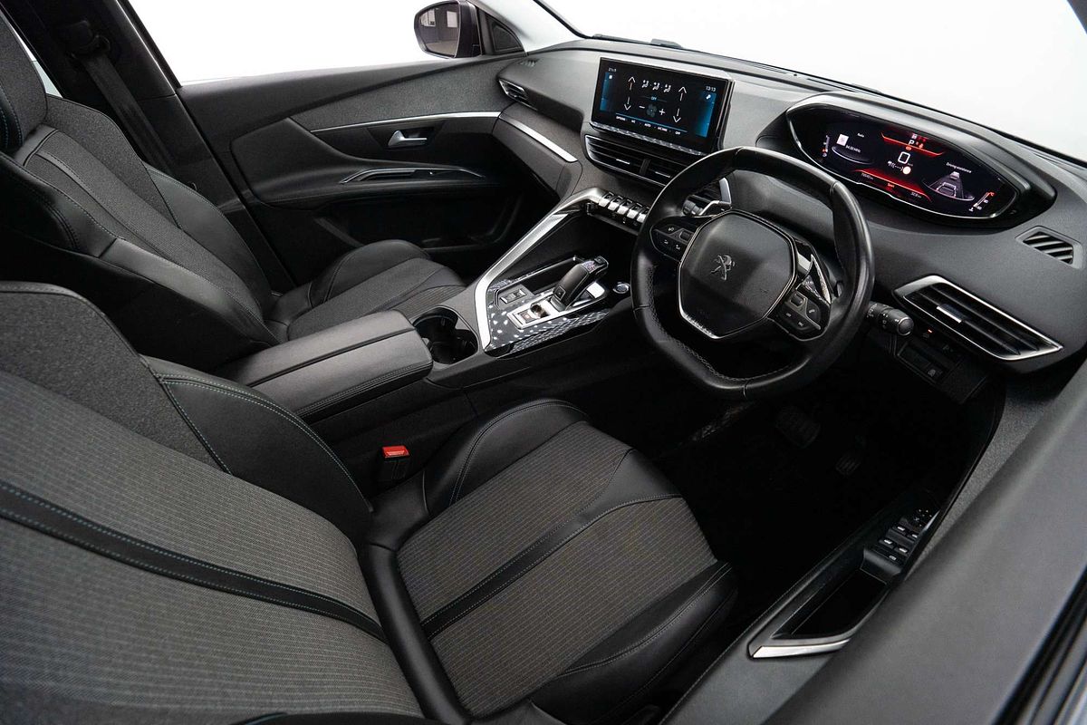 2021 Peugeot 3008 Allure P84